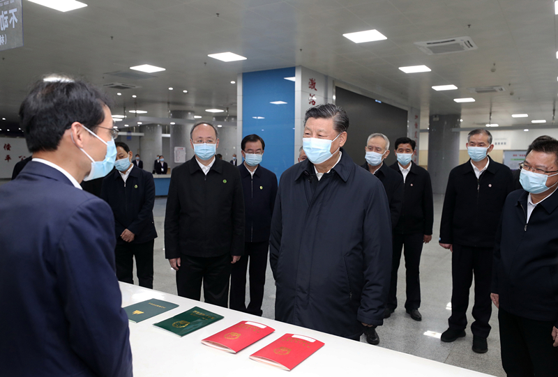 2021年3月23日，習(xí)近平在福建三明沙縣農(nóng)村產(chǎn)權(quán)交易中心考察。